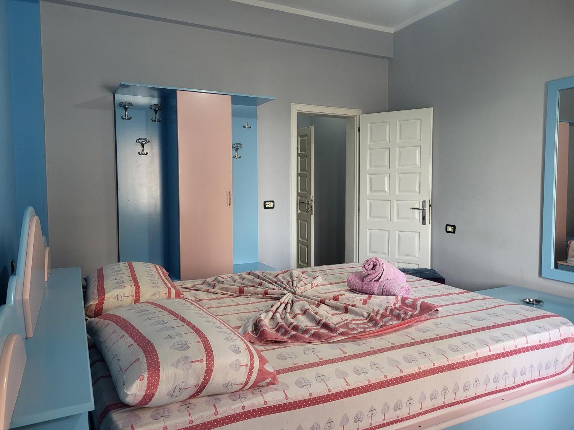 Hotel Europa Lezhe Bagian luar foto