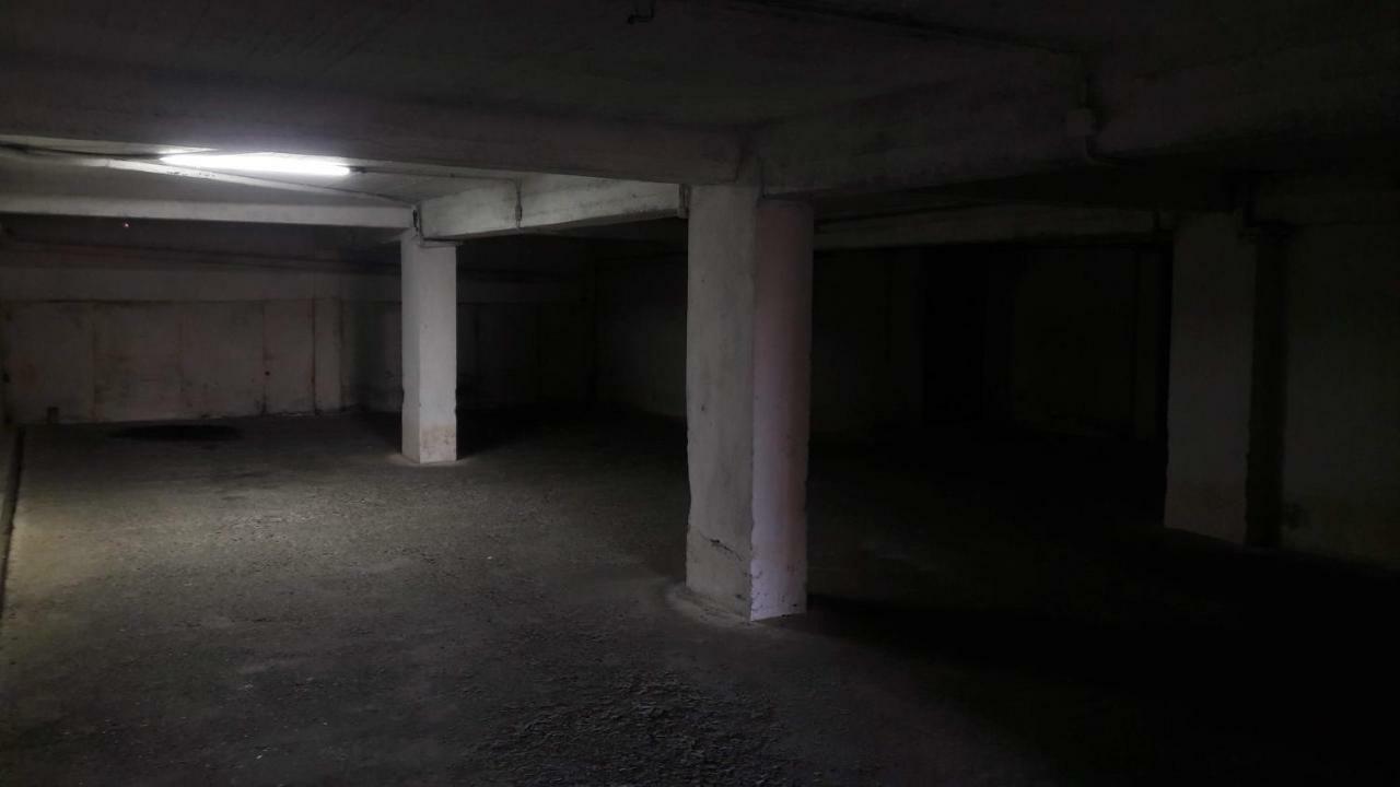 Hotel Europa Lezhe Bagian luar foto